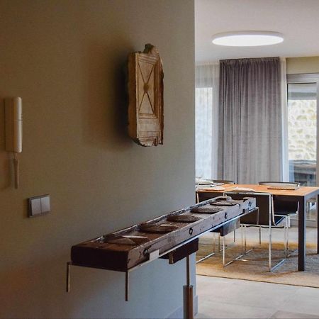 Keldomenech Bed&Art Luxury Apartment For Art Lover เบซาลู ภายนอก รูปภาพ