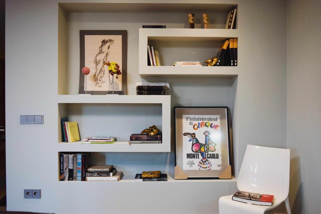 Keldomenech Bed&Art Luxury Apartment For Art Lover เบซาลู ภายนอก รูปภาพ
