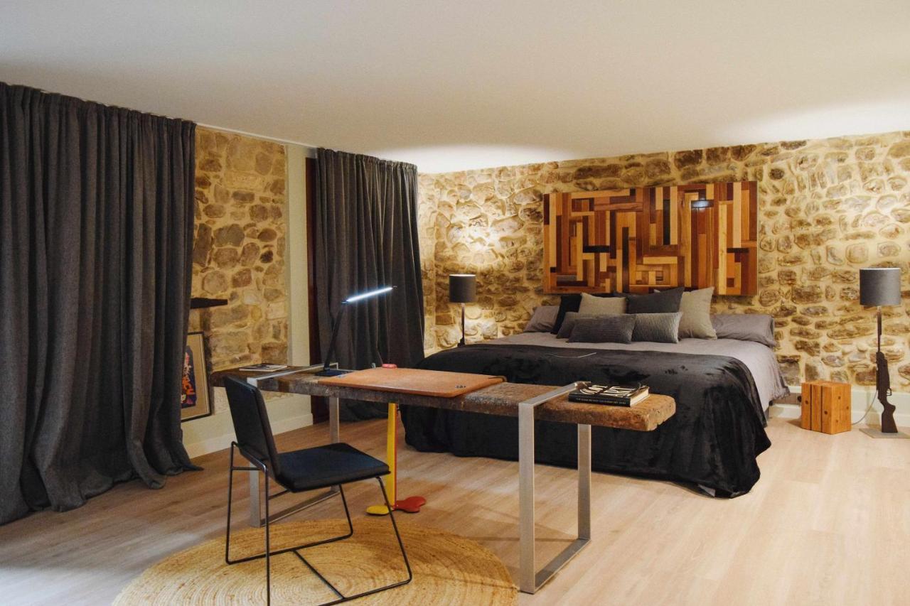 Keldomenech Bed&Art Luxury Apartment For Art Lover เบซาลู ภายนอก รูปภาพ