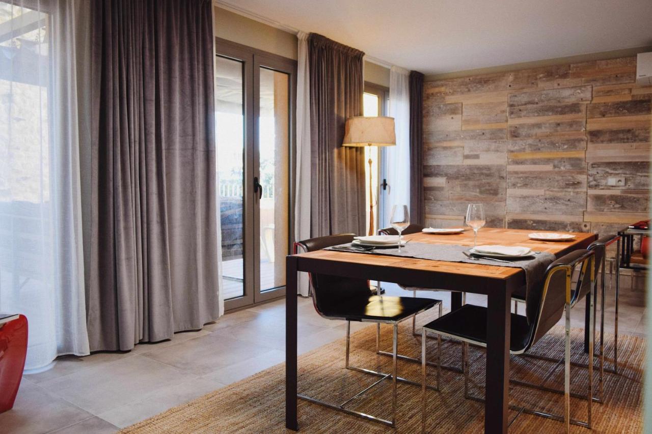 Keldomenech Bed&Art Luxury Apartment For Art Lover เบซาลู ภายนอก รูปภาพ