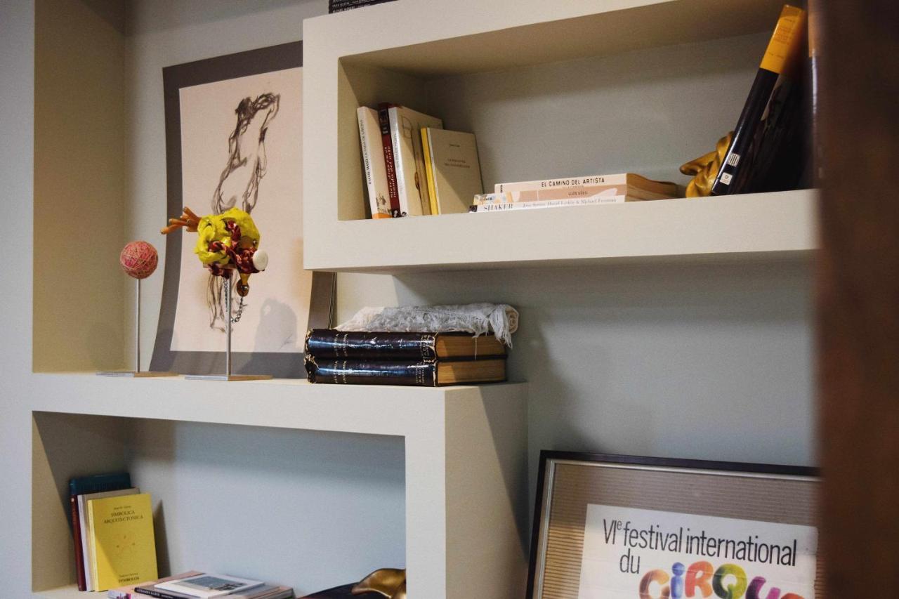 Keldomenech Bed&Art Luxury Apartment For Art Lover เบซาลู ภายนอก รูปภาพ