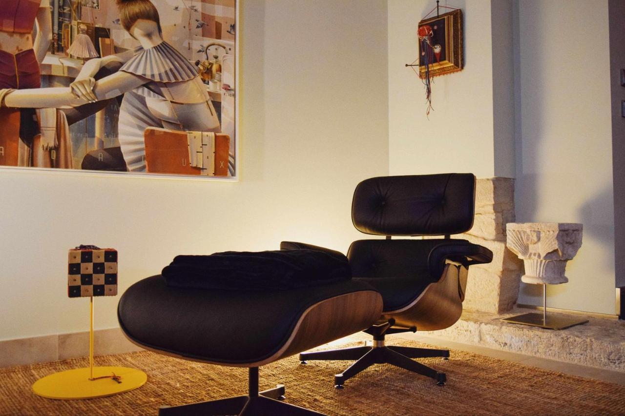 Keldomenech Bed&Art Luxury Apartment For Art Lover เบซาลู ภายนอก รูปภาพ
